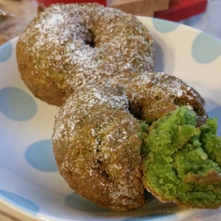 ホットケーキミックスで簡単♪お豆腐抹茶ドーナツ